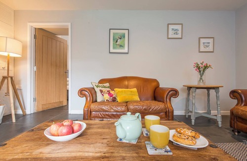 Keeston Cottage | Bwthyn Clyd, Holiday Cottage Keeston, Near Newgale, Sleeps 6, 3 bedrooms, bathrooms