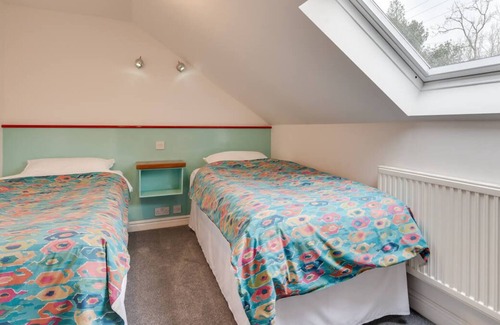 Margam House | Bwthyn Glyn in Cwm-twrch Isaf