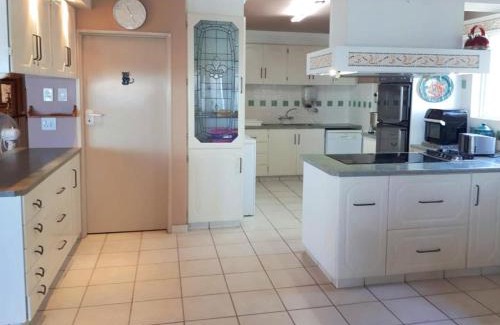 Langebaan Apartment | By The Beach - Beachfront Apartment & Home