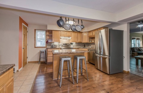 White Bear Lake House | By the Lake. Close to Shoreview, Stillwater, Grant, Mahtomedi