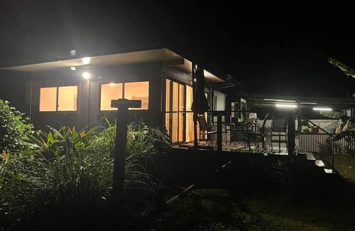 Byfield House | Byfields Beach Lakes Farm Stay