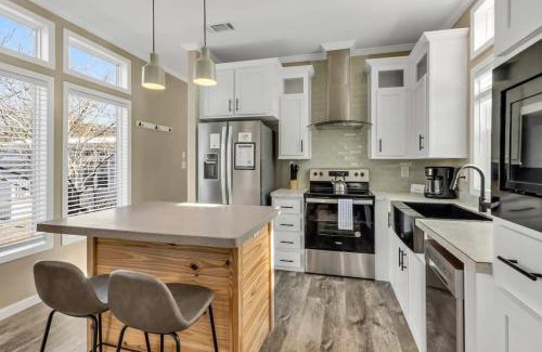 Owens Cross Roads House | Byrd 6 Cozy Byrd Nest