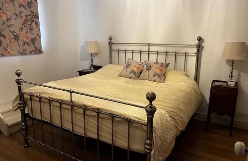 New Forest District Apartment | Byre - Farm Cottage on 9 acre Equestrian Small Holding