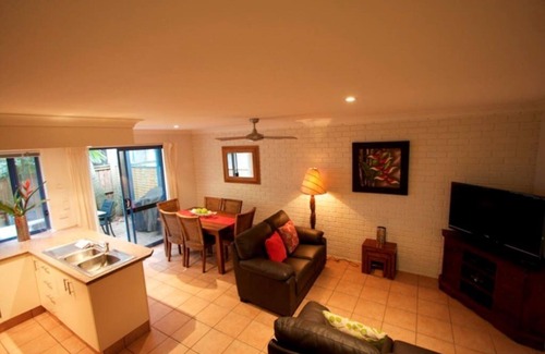 Belongil Apartment | Byron Bay Accom - 3/41 Childe St