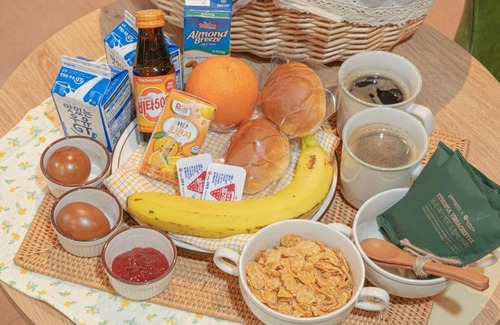 Songman Hotel | BYTHS CURVE HOTEL JEONGBUK IKUSAN