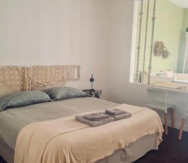 Villa Devoto Apartment | Cálido monoambiente con amplia cocina en Villa Devoto