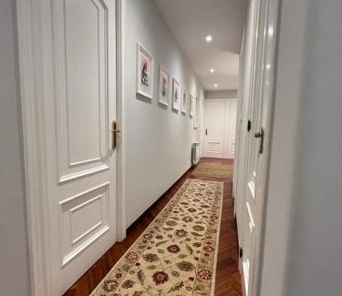 La Coruna Apartment | Céntrico y acogedor piso con garaje