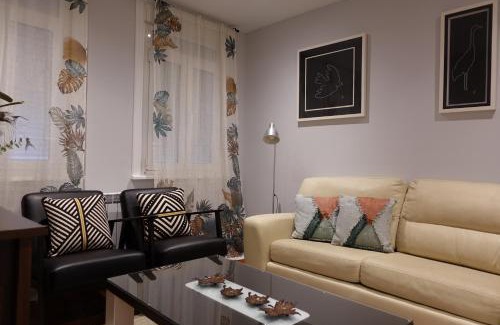 La Coruna Apartment | Céntrico y acogedor piso con garaje