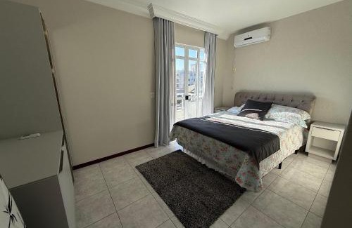 Governador Celso Ramos Apartment | cód 124 - Cobertura espetacular á 50 m do mar.