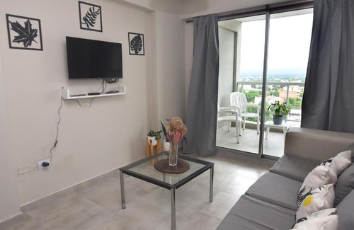 Province of Tucuman Apartment | Cómodo apt 2DR con hermosas vistas!