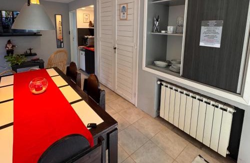 Mar de Ajo Apartment | Cómodo estudio mono ambiente en casa familiar