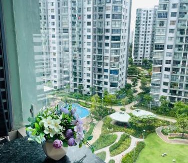 Tan Phu District Apartment | Căn hộ 2PN 2WC đầy đủ tiện nghi tại Emerald Celadon Tân Phú