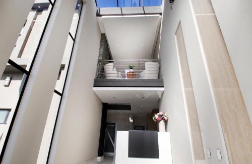 Melkbosstrand Bed & Breakfast | C' la Vie Luxury Accommodation