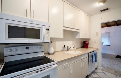 Nurmi Isles Apartment | C lg 1bed on the water