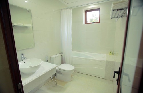 Ky Anh Hotel | C Resort