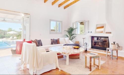 Formentera Villa | Ca Aquamarine -Luxurious villa, walking distance from Saona Beach