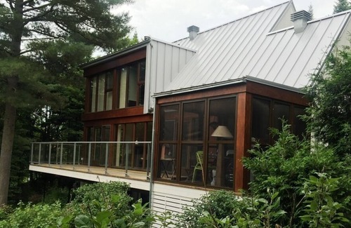 Sainte-Catherine-de-la-Jacques-Cartier House | #622 Must See! Gorgeous House in Wooded Area