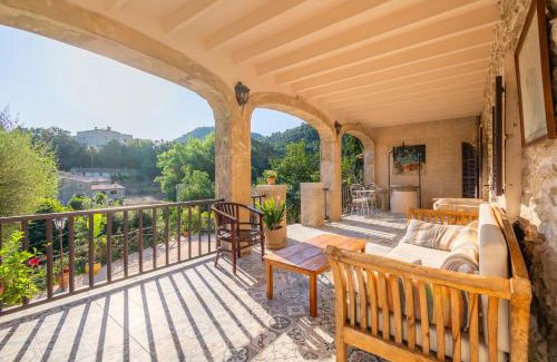 Orient House | Ca Ses Caretes