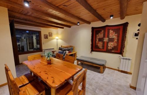 Villa Catedral House | Cabaña a 300 metros medios de elevación del Cerro Catedral