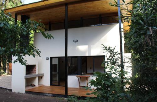 Bosque Peralta Ramos House | Cabaña ALLPA - Complejo Rumi Huasi