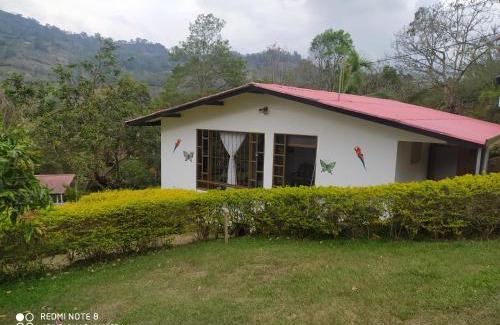 Choachi Ski Chalet | Cabaña Campestre Santa Helena