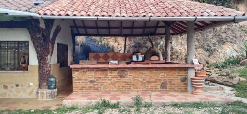 Raquira House | Cabaña Cueva del Zorro