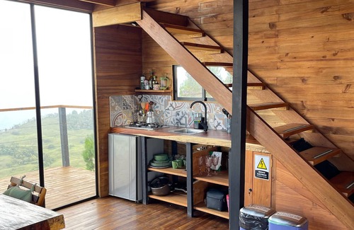 Macanal Cabin | Cabaña de Lujo con Vista de 270° en Medio de la Montaña Colombiana