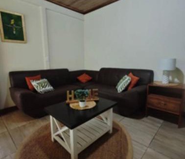 Guapiles House | Cabaña El Tucán