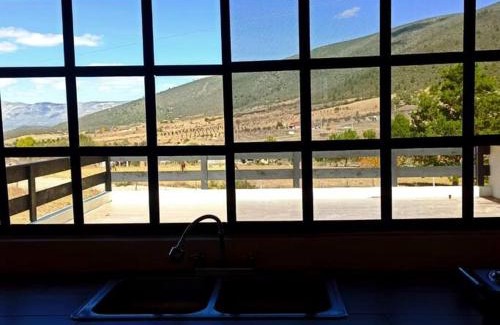 San Antonio de Las Alazanas Ski Chalet | Cabaña en Mesa de las Tablas, de fácil acceso y con excelentes vistas