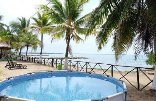 San Antero House | Cabaña en primera línea de playa en San Antero con Aire AC y 5 habitaciones