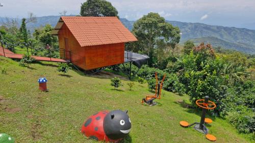 Guaduas Cabin | Cabaña Estándar El Retiro en Guaduas