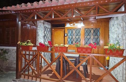 Gaira House | Cabaña Parejas y Familias Condominio Campestre cerca Rodadero con Piscinas