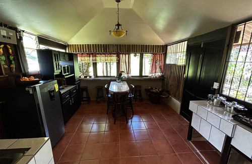 Alajuela Villa | Cabaña Rodeada de Naturaleza en Tambor de Alajuela