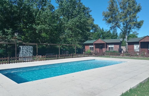 Francisco Alvarez House | Cabañas, bungalows, casas, departamentos, a 41 km de la Capital Federal