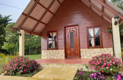 La Trinitaria Hotel | Cabañas camino real