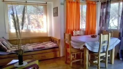 Chacabuco Department Ski Chalet | Cabañas "El Arca"