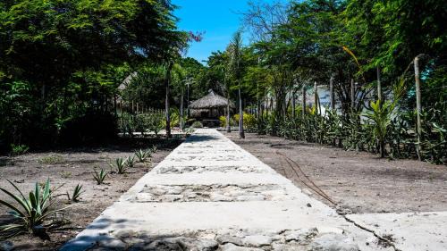 Tierra Bomba Island Hotel | Cabañas en Cartagena JhonliMar