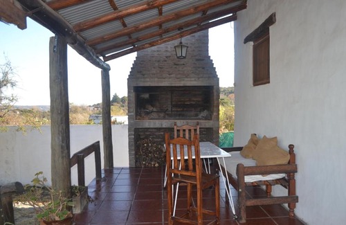 Capilla del Monte Hotel | Cabañas Los Relinchos