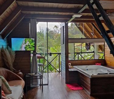 Imarui Ski Chalet | Cabana com Cachoeira Privativa