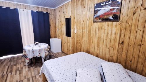 Osorio House | Cabana Cristal ll Campestre Em Sítio ll Wi-Fi Nômade Digital ll Táxi Fácil II Forno Microondas ll Quiosque Churrasqueira ll 6km da Estrada do Mar ll 8,1Km Prefeitura II 7,2Km UFRGS Litoral II 12km do Morro da Borrusia e das Praias Tramandai