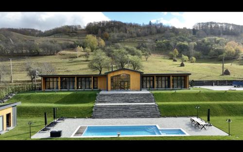 Ramet Cabin | Cabana Friends