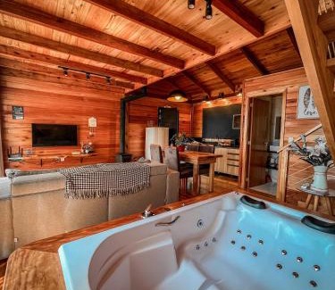 Nova Petropolis Apartment | Cabana Rústica com vista para as Montanhas