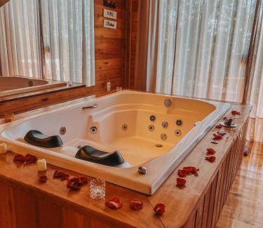 Nova Petropolis Apartment | Cabana Rústica com vista para as Montanhas