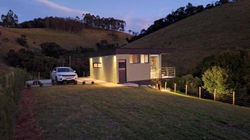 Costas House | Cabanas 3quedas - Gonçalves-MG