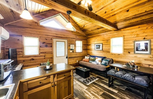 Bismarck Cabin | Cabin #1 1 mi to DeGray Lake