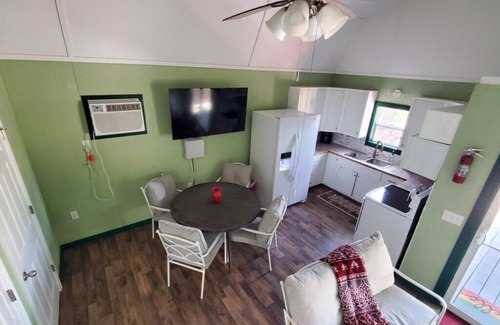 Mid America Cabin | Cabin #14 View From the Top, Enjoy the Beauty of the Lake