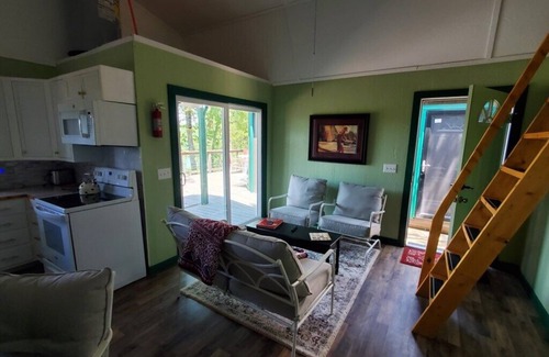 Mid America Cabin | Cabin #14 View From the Top, Enjoy the Beauty of the Lake