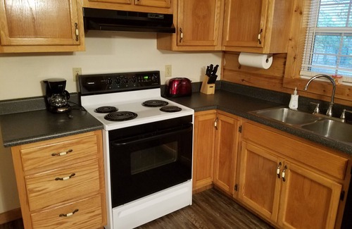 Lookout Mountain House | Cabin 3 is a Quiet log Cabin on Lookout Mountain 2 bedroom 2 bath