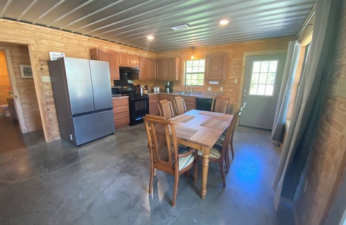 Sardis Cabin | Cabin #4-Newly Renovated Cabin- Sardis Lake