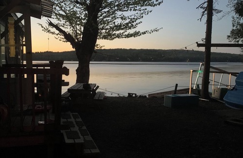 Lowell Cabin | Cabin 5 feet from waters edge!